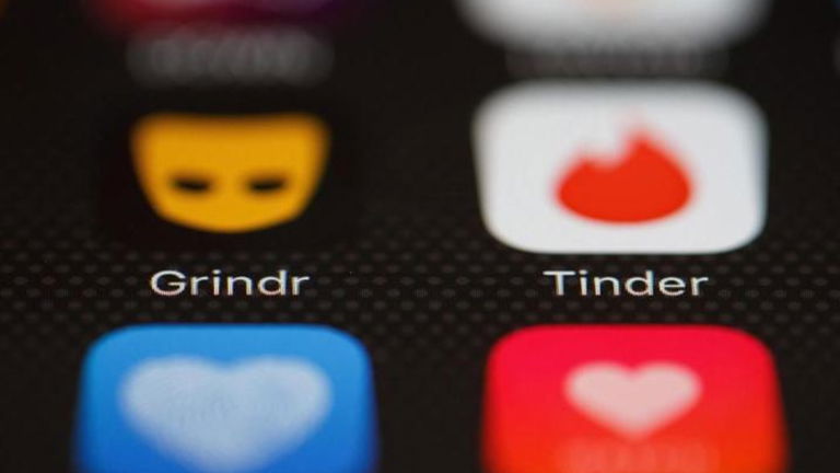 UK investiga a varias apps para ligar tras las denuncias de varios menores de edad