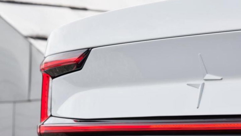 Por qué el Polestar 2 será el primer gran competidor del Tesla Model 3