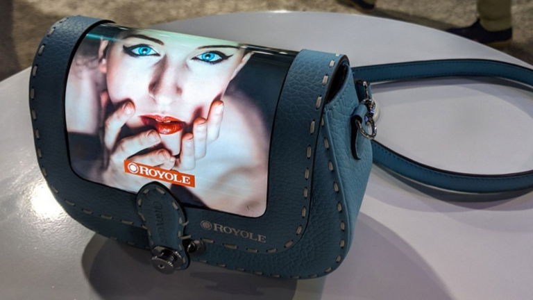 Olvídate de los teléfonos plegables y conoce el bolso de Louis Vuitton