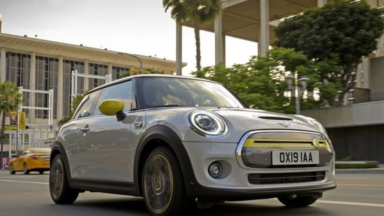Mini Cooper SE, la versión completamente eléctrica del compacto chic británico