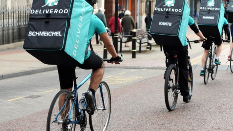 La Seguridad Social ampara a los riders de Deliveroo