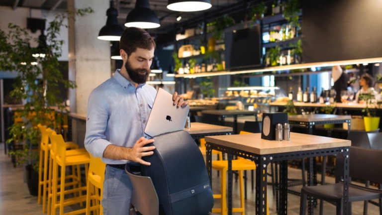 LUMZAG es la mochila más completa de la generación millennial