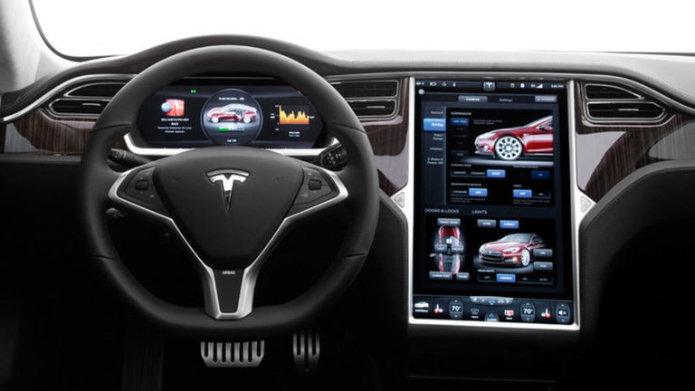 La demanda colectiva a Tesla por la caída de la autonomía tras una actualización