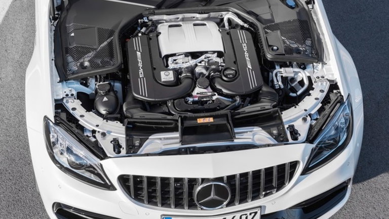 El auge del coche eléctrico está cerca, Daimler no desarrollará motores diésel y gasolina