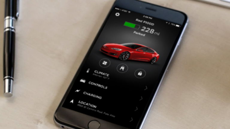 La app de Tesla deja de funcionar e impide a los usuarios usar sus coches