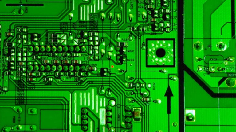 Espiar con chips en tu ordenador no es algo descabellado