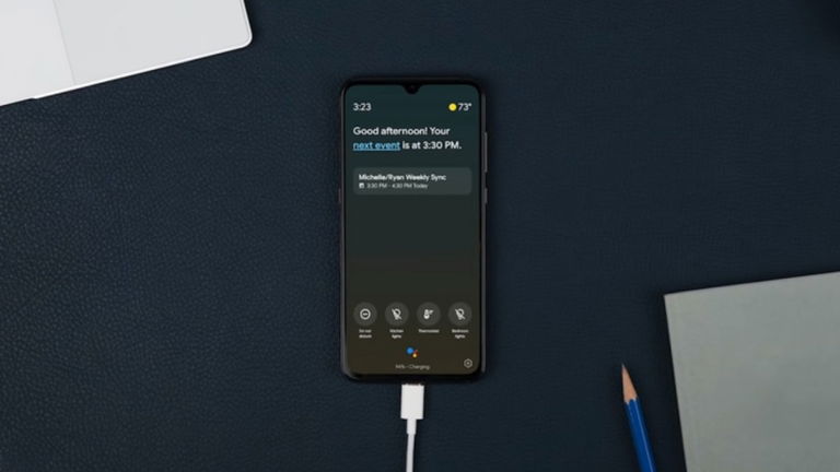 Google convierte tu dispositivo en un asistente virtual con 'Ambient Mode'