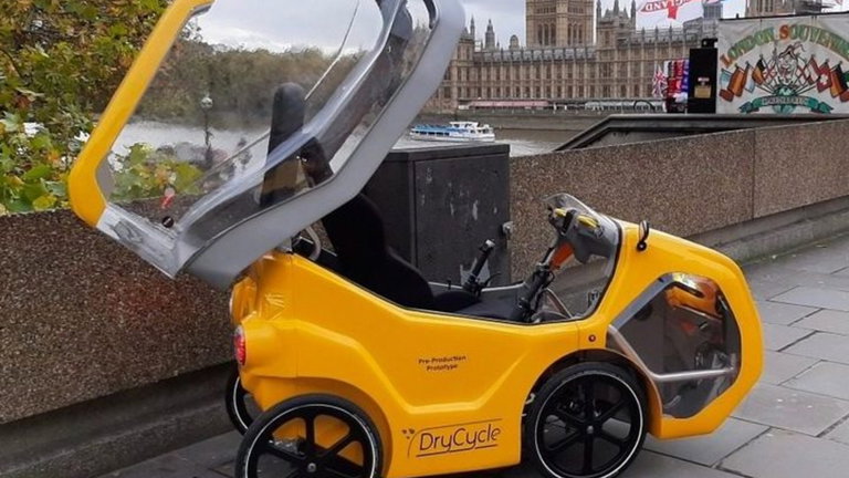 DryCycle, el vehículo que se queda a medio camino de una bicicleta y un coche eléctricos