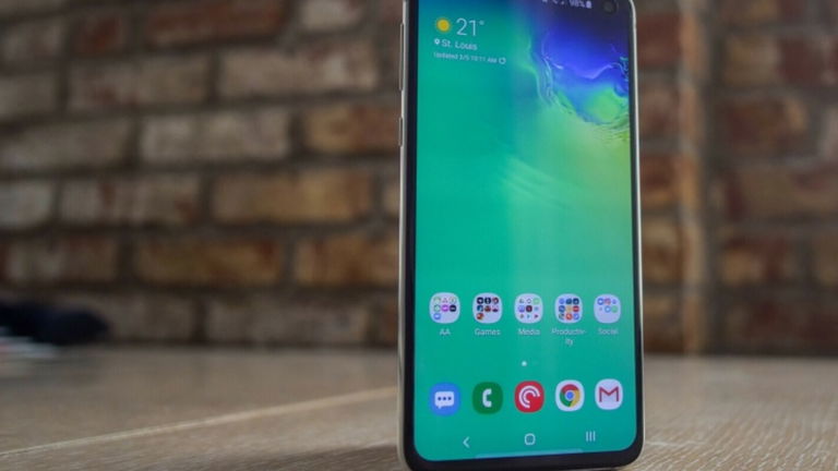 La familia Samsung Galaxy podría acoger versiones de gama media próximamente