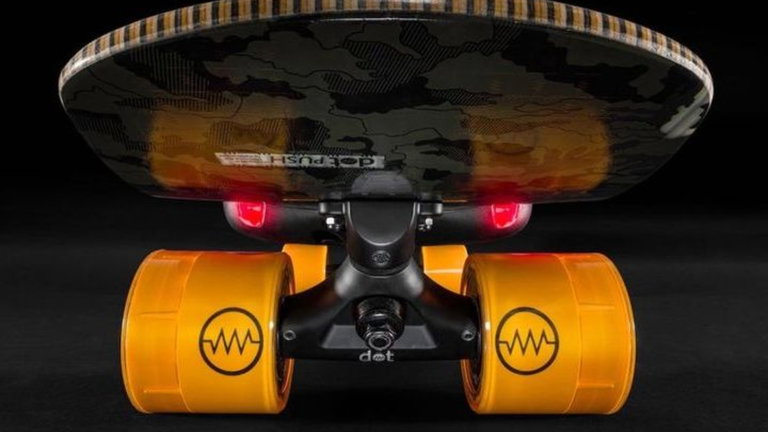 El monopatín eléctrico que pondrá en un aprieto a los actuales patinetes eléctricos