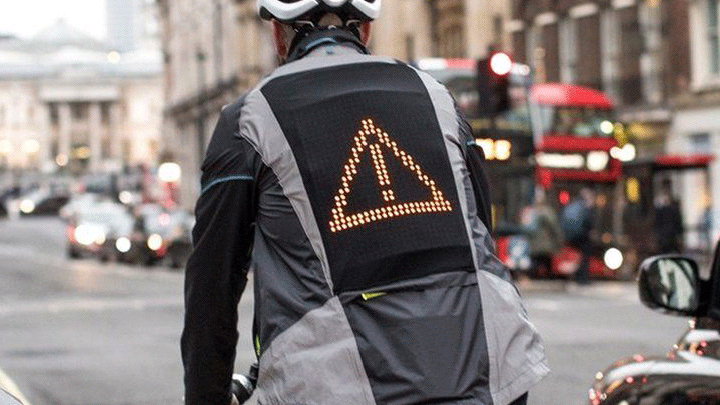 Emoji Jacket, una chaqueta para ciclistas que informará al resto de usuarios de la vía