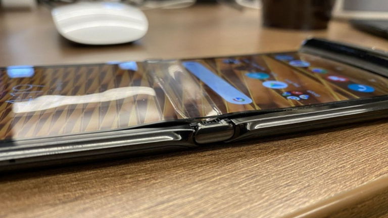 Los teléfonos plegables continúan teniendo problemas en sus pantallas