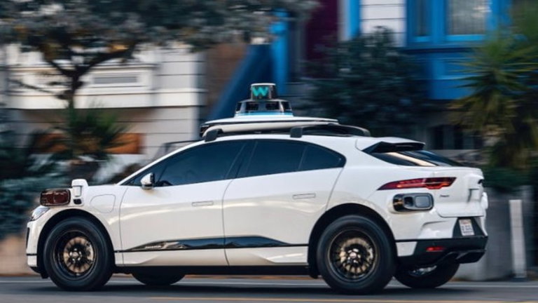 Waymo ya consigue ver los obstáculos antes que el ser humano