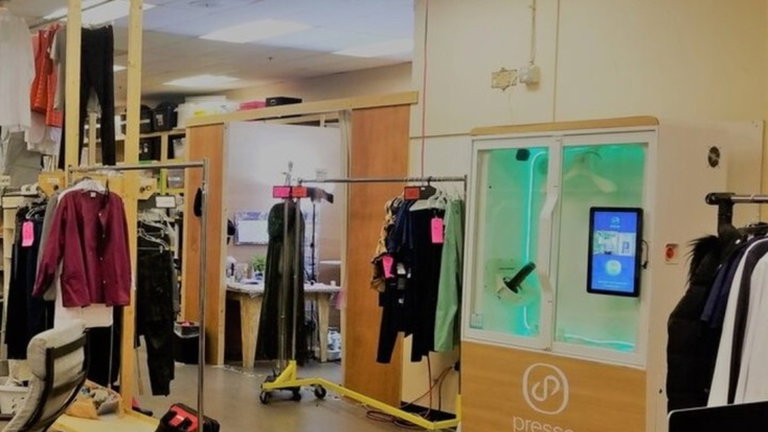 Presso, la lavadora portátil para lavar camisas en menos de 5 minutos