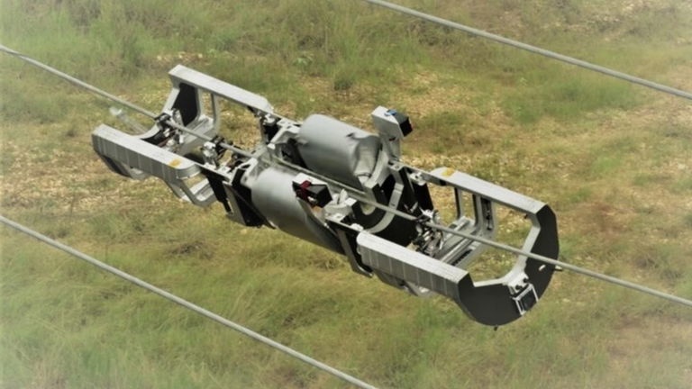 Facebook crea un robot que instala un kilómetro de fibra óptica en hora y media