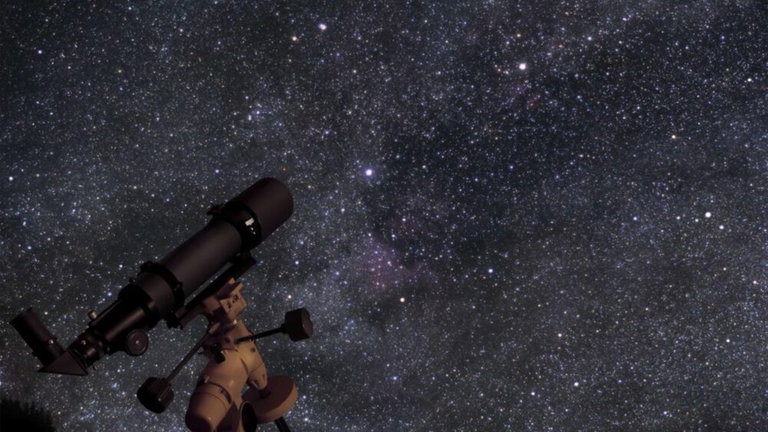 Los mejores telescopios astronómicos para niños y adultos