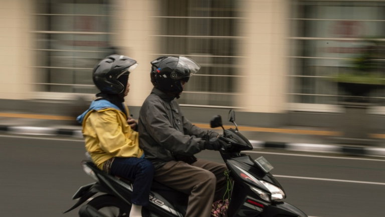 Los mejores intercomunicadores para llevar en el caso de la moto