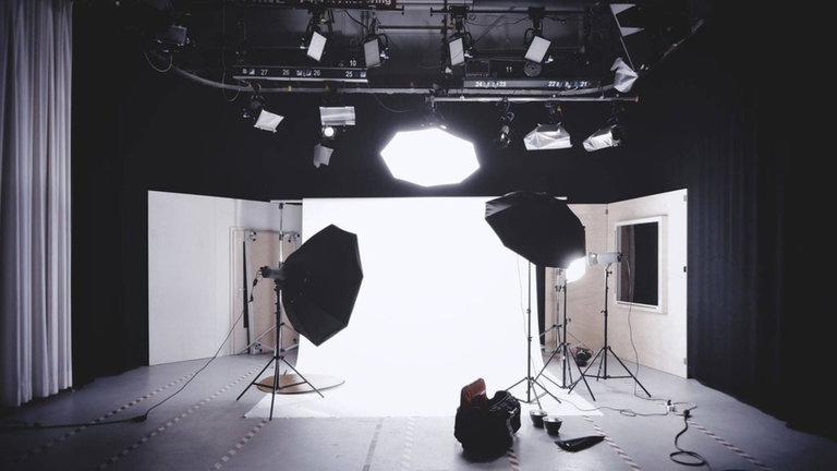 Set de estudio fotográfico, qué accesorios debe contener la unidad elegida