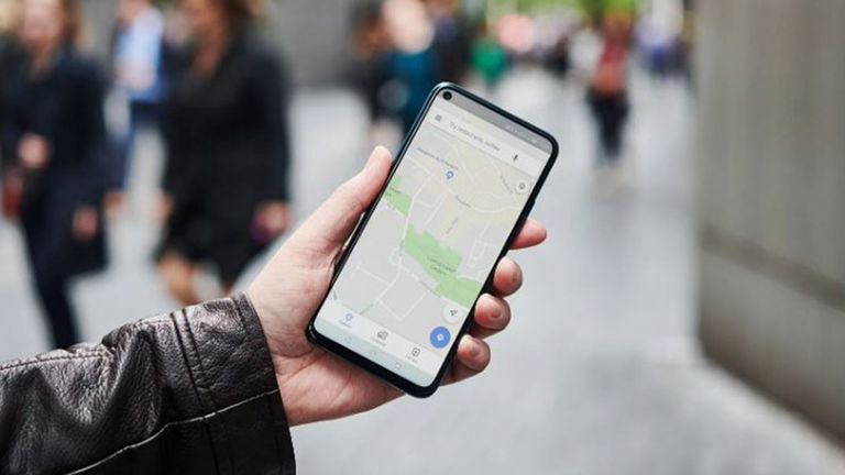 Cómo poner un coche en vez de la flecha en Google Maps