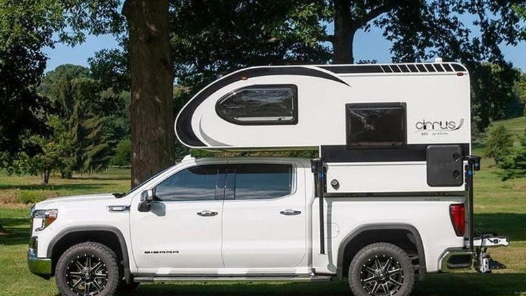 Cómo convertir una camioneta pickup en una autocaravana con un sencillo kit