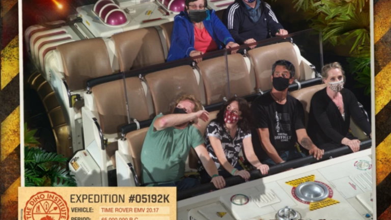 Disney World y la polémica de las mascarillas digitales