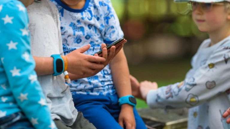 Lifee 2 es el wearable para sacar a los niños del sofá