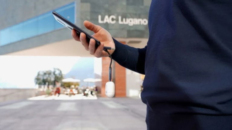 inCharge X, un cable para acompañarte donde vayas