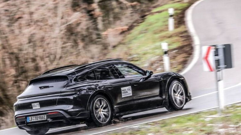 Porsche Taycan Cross Turismo, la variante familiar eléctrica de la firma de Stuttgart