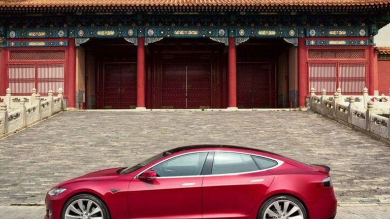 Motivos por los que un Tesla no puede entrar en bases militares del ejército de China