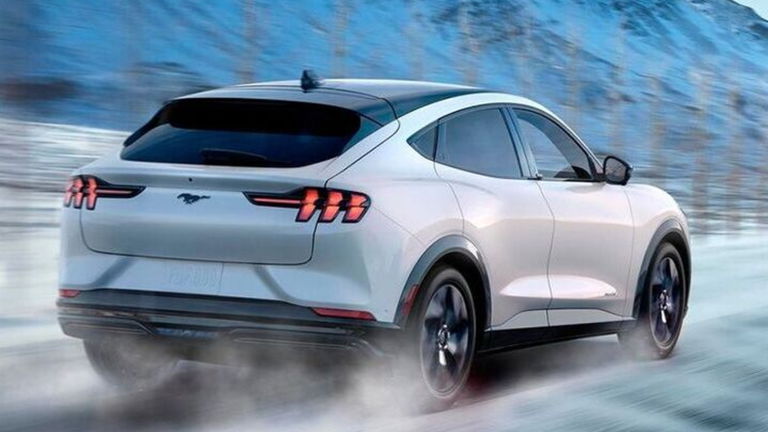 Ford crea una fragancia con olor a gasolina para los coches eléctricos