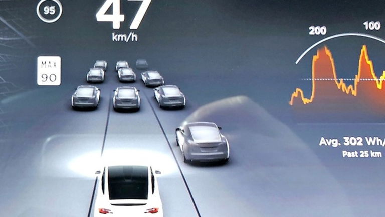 Tesla Vision, la tecnología del Autopilot para detectar luces y, pronto, sonidos