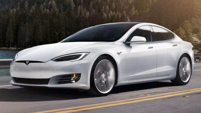 Tesla Model S tras 400.000 kilómetros, así es el increíble estado en el que se encuentra