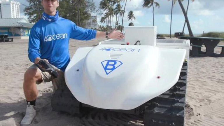 BeBot, el robot especializado en limpiar la playa que es, además, autosuficiente