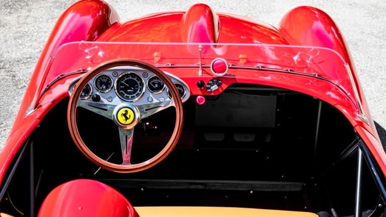 Testa Rossa J, la réplica de Ferrari eléctrica que se vende a más de 100.000 dólares