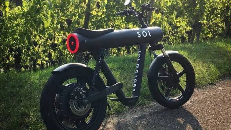 Pocket Rocket, una bicicleta eléctrica que destaca por contar con una enorme batería
