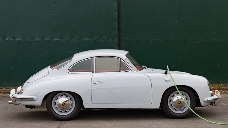 Este Porsche 356 electrificado da sentido a esta técnica relacionada con coches clásicos