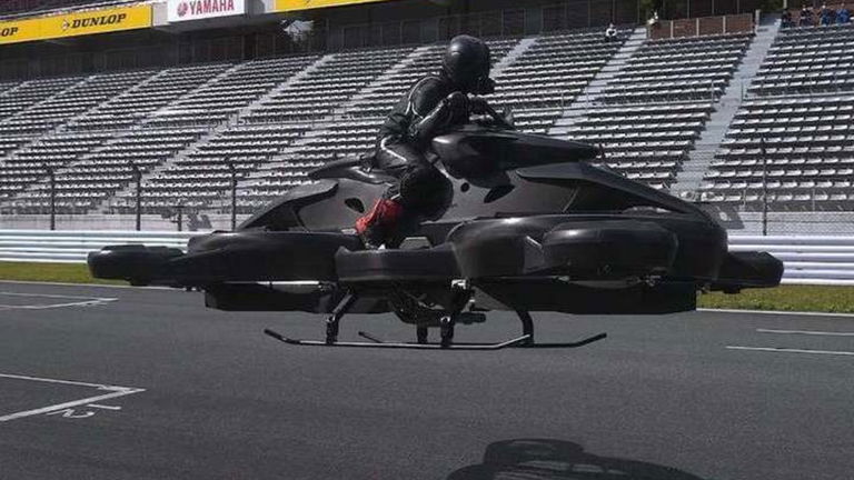 Este Hoverbike ya se puede pedir, así es la primera motocicleta que se mantiene en el aire