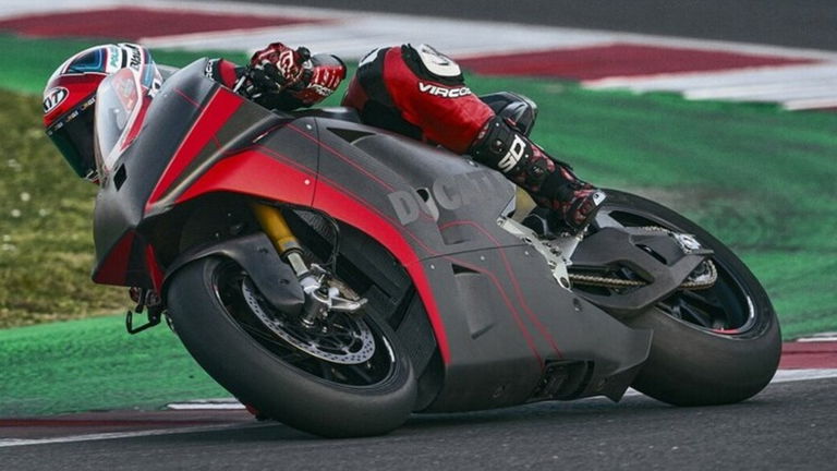 Ducati V21L, la primera motocicleta eléctrica preparada para la competición