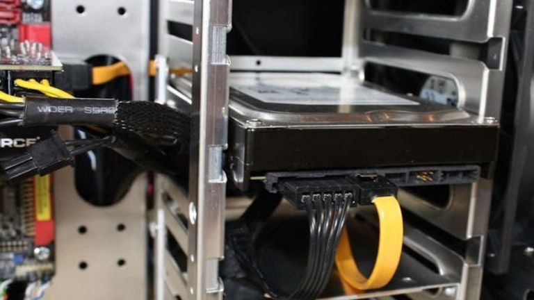 Clona tu disco duro a uno SSD sin tener que apagar tu Windows