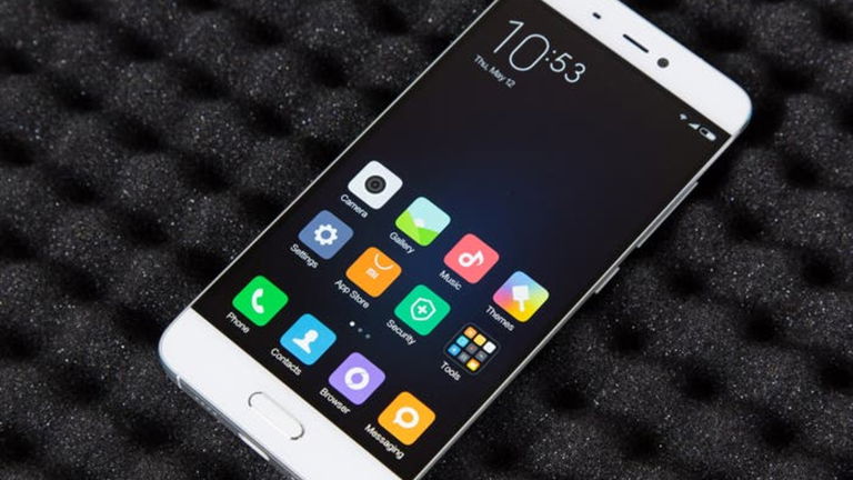 Oculta la barra de búsqueda del panel de notificaciones en MIUI 8 con este módulo Xposed