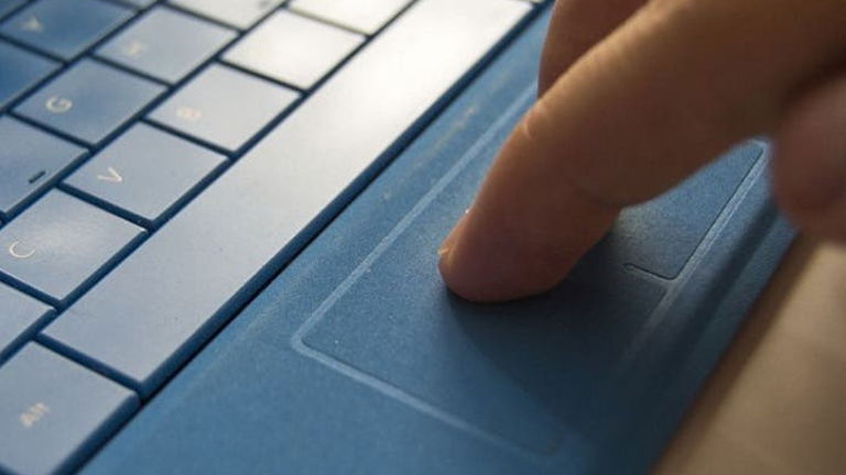Conoce qué gestos puedes hacer en Windows 10 con el touchpad
