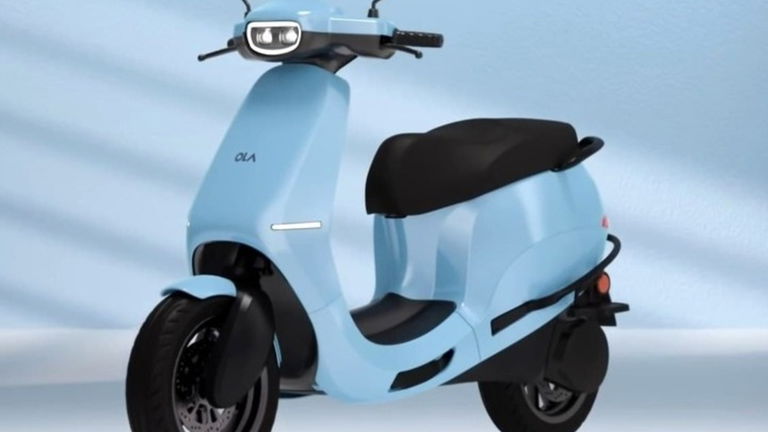 Ola y su ingenioso plan para cargar las baterías de su ciclomotor eléctrico en 5 minutos