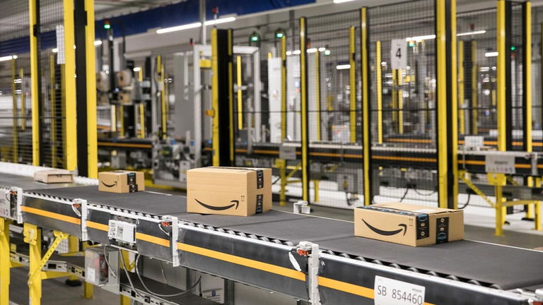 Así es como dos españoles estafaron medio millón de euros a Amazon a base de devoluciones