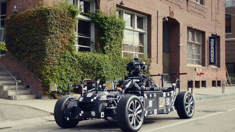 Muchos coches que ves en películas no son reales: así es el híbrido que se transforma en diferentes vehículos