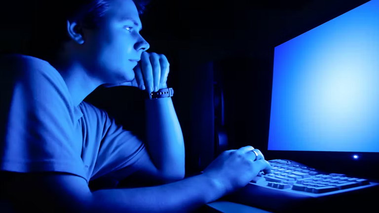 Cómo activar la luz nocturna en Windows 11 y así mejorar tu calidad de sueño