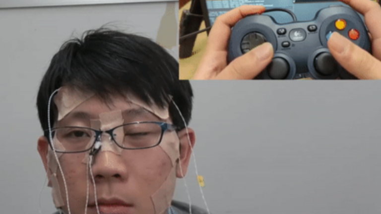 Este espeluznante dispositivo te permite controlar el cuerpo humano como si fuese un videojuego