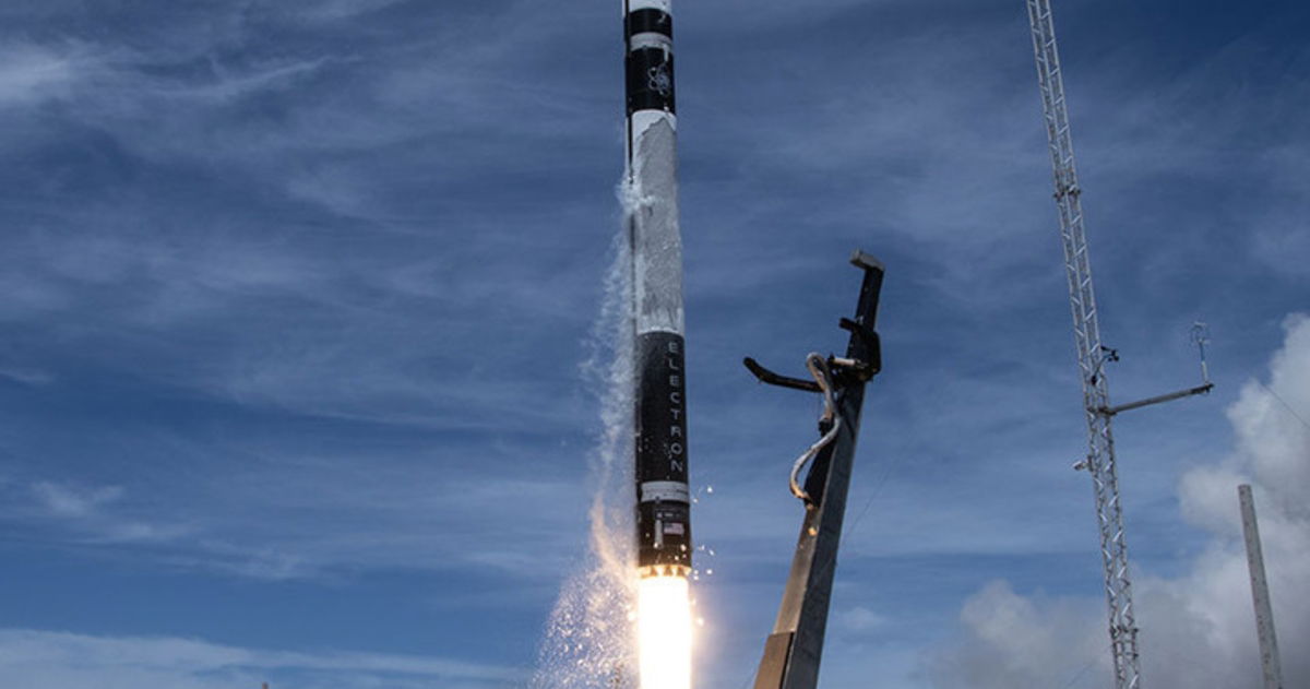 Retrieving Rockets With Helicopters Is Possible, This Is How Rocket Lab