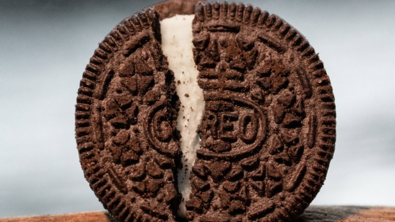 Los científicos del MIT muestran la ciencia detrás de las galletas Oreo con un bizarro experimento