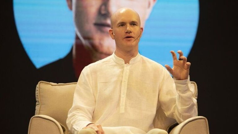 Coinbase asusta a los inversores en crypto con la bancarrota, pero rectifica: "vuestro dinero está a salvo"