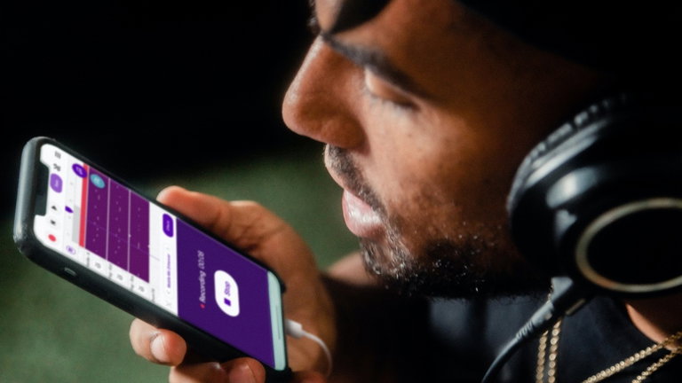 Cómo modificar y alterar la voz en los audios de WhatsApp